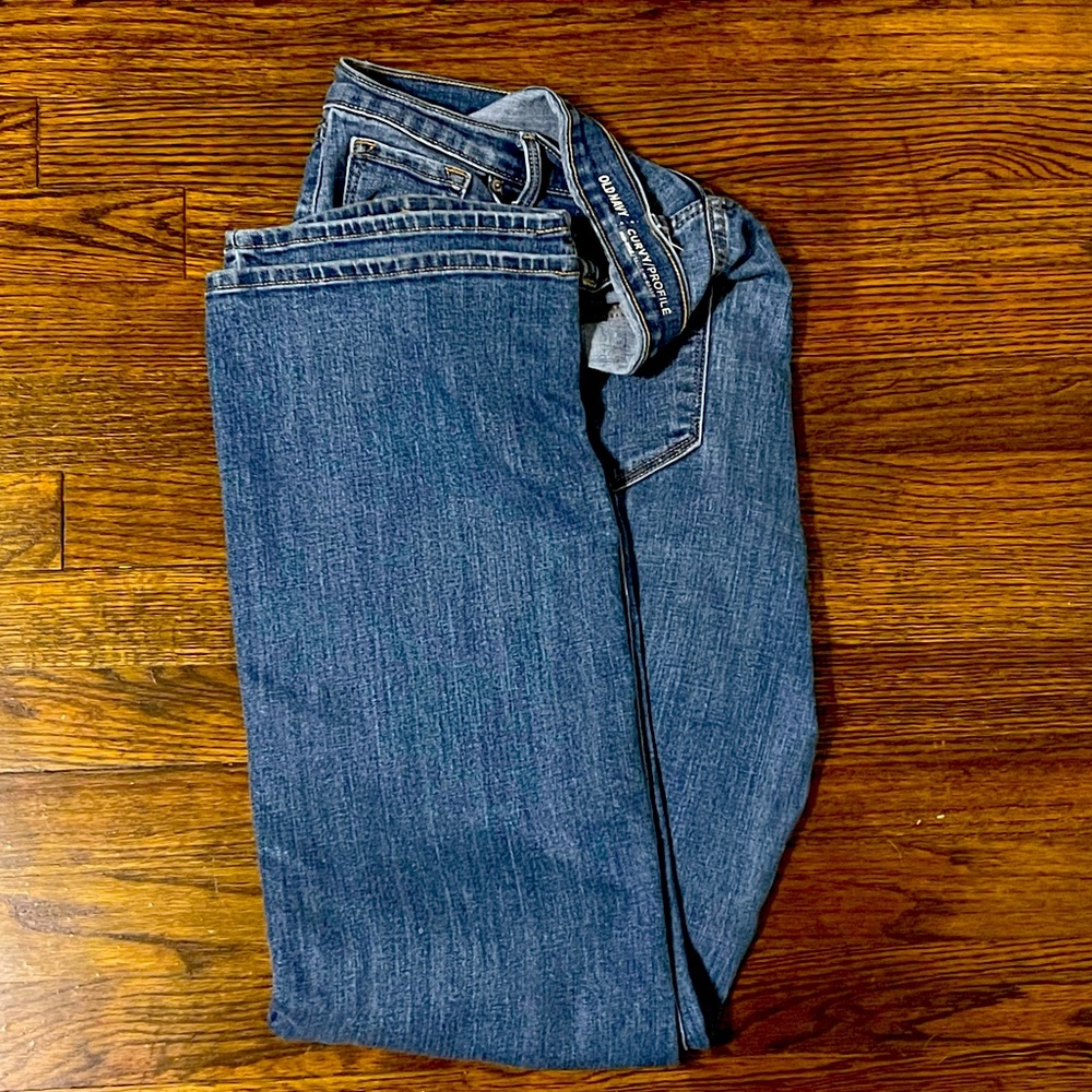 Medium wash Old Navy mid rise Curvy Profile jeans